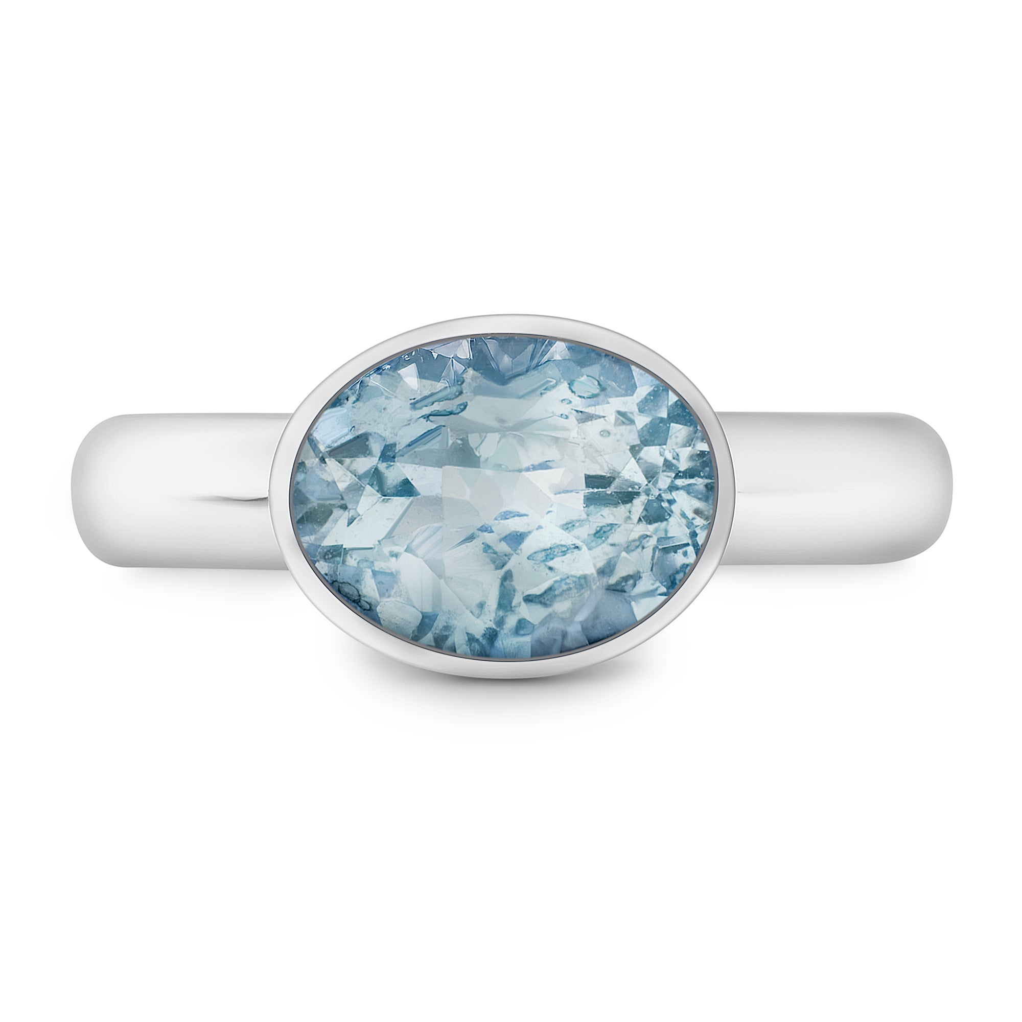 Oval East West Bezel with Aquamarine image 0